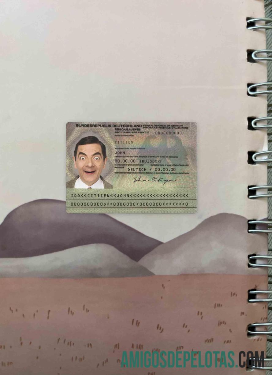 Germany ID (2010 – 2020) olhar de foto frente modelo